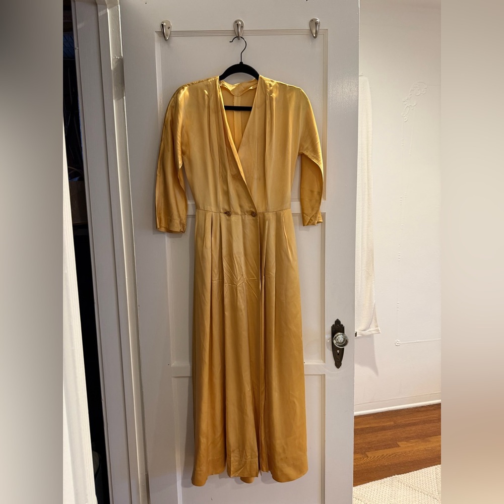 Vintage 1940s Golden Robe